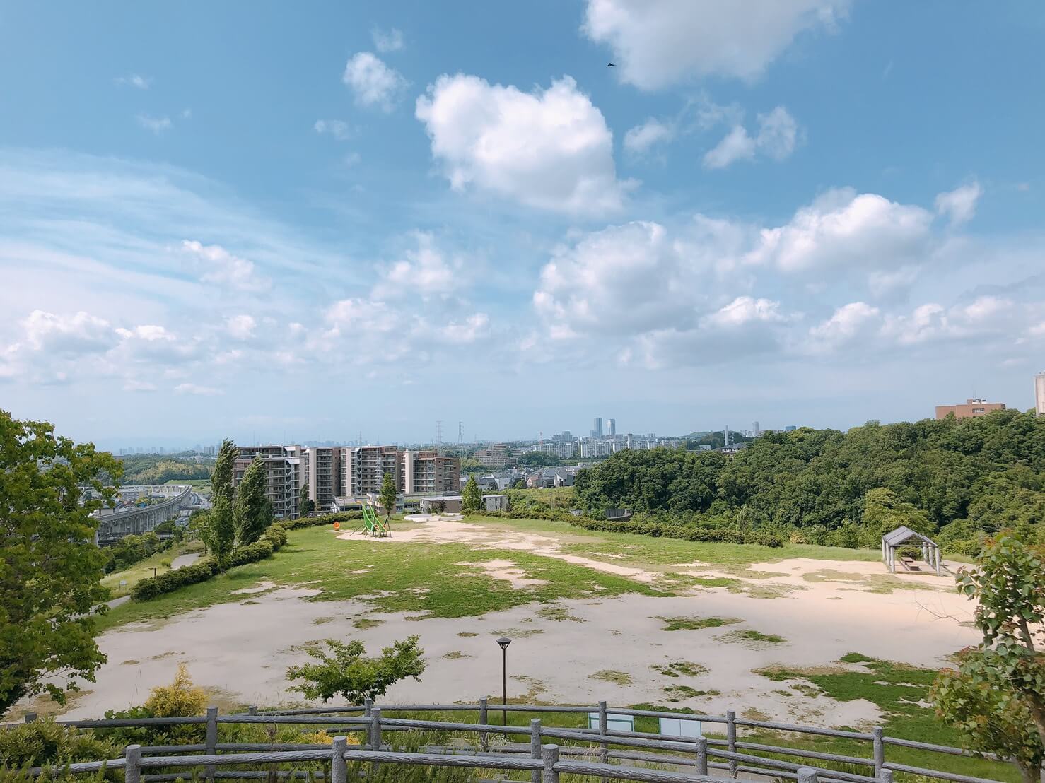 北摂で大人気!¨無料駐車場有¨の『彩都西公園』に行ってみよう! 『パンダマン』とGoGo 北摂 北摂で大人気!¨無料駐車場有¨の『彩都西公園』に行ってみよう! 『パンダマン』とGoGo 北摂